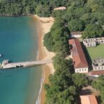 Ilha Anchieta, la playa secreta de Brasil que fue cárcel de máxima seguridad