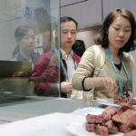 La paradoja del mercado de China: compra cada vez más carne, pero paga cada vez menos