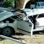 Un joven murió y otro está muy grave tras perder el control de su auto y chocar contra un árbol en General Madariaga