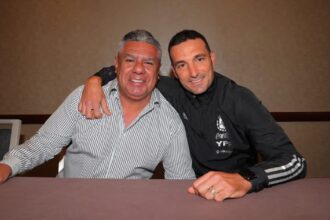 El reencuentro de Scaloni y Chiqui Tapia en Miami: cómo será la reunión y de qué depende la continuidad del DT en la Selección