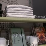 el-teatro-colon-abre-su-propia-tienda,-una-“caja-magica-de-recuerdos”