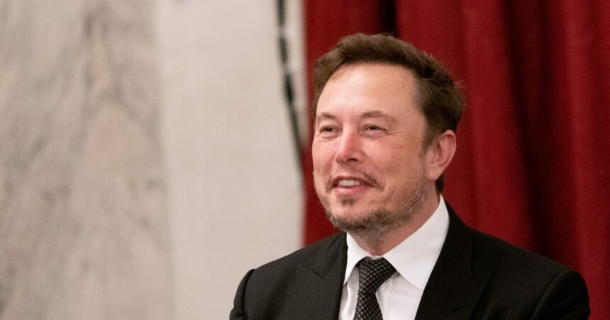 Elon Musk habló por teléfono con Javier Milei: fue invitado a la asunción presidencial