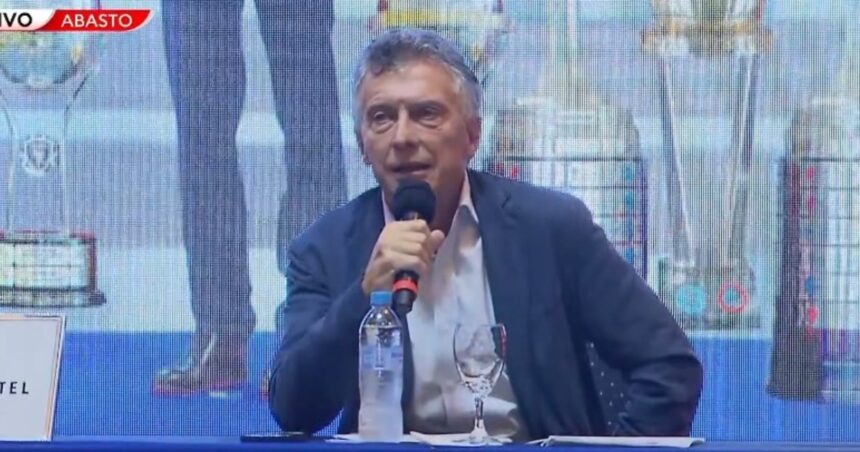 Macri y las elecciones en Boca: “Al banderazo lo armó el kirchnerismo y a Riquelme lo custodiaba la barra brava”