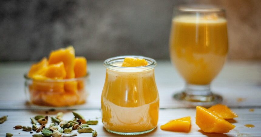 Cuál es la mejor hora para tomar agua de hojas de mango y para qué sirve