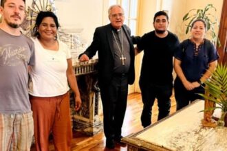 Los piqueteros de la UTEP se juntaron con el titular de la Iglesia y toman distancia de la marcha del 20