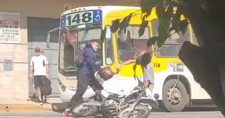 Terrible crimen motochorro: lo fusilaron a la vista de todos para robarle la moto