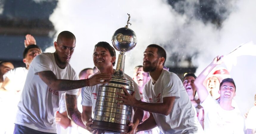 Ponzio y Maidana, en una charla íntima con hinchas de River: cómo recordaron las dos Libertadores que ganaron en el club