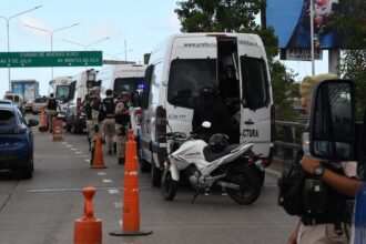 Ante el fuerte operativo policial, los piqueteros acortaron la marcha y no pasarán por el Congreso