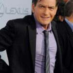 Detuvieron a una vecina de Charlie Sheen que lo atacó en su casa de Los Angeles