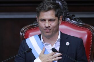 El dardo de Axel Kicillof a Javier Milei tras la aprobación de dos leyes clave en la Provincia: “De cara a la Legislatura, no de espaldas”