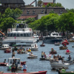 Habitantes de las islas del Delta cortaron el río Tigre para reclamar por la falta de luz