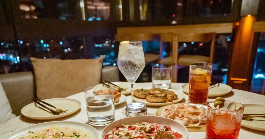 El nuevo rooftop de los mejores cocineros de Mar del Plata: el restaurante en altura de moda