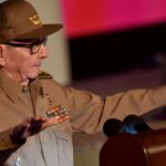 Raúl Castro reaparece en público y defiende el drástico plan de ajuste que se lanza en Cuba