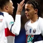 Mbappé se da todos los gustos: hat-trick en el 9-0 del PSG, jugó con su hermano de 17 y ¿le cerró la puerta al Real Madrid?