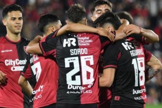 Los torneos de verano ya no son lo que eran: de la chilena de Francescoli a la  Serie Río de la Plata que arranca hoy