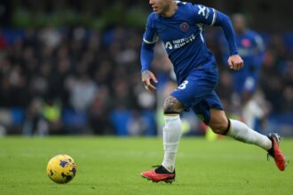 Las criptomonedas, boom en las camisetas de la Premier League: Chelsea se sumó a una moda que deja millones