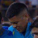 marcos-rojo-da-la-primera-mala-noticia-de-boca-en-2024:-se-lesiono-haciendo-la-entrada-en-calor-y-lo-retiraron-en-andas