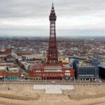 La Torre de Eiffel que se quiso levantar en Londres y terminó en una playa