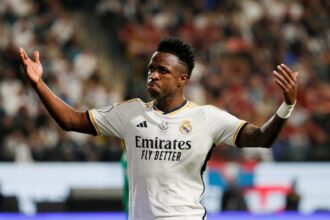 Vinicius en estado de gracia: hat-trick, asistencia y paliza del Real Madrid frente al Barcelona en la Supercopa de España