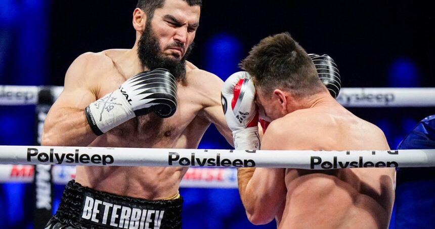 Boxeo: cómo fue el tremendo nocaut de Beterbiev sobre Callum y cuándo puede pelear ante Bivol