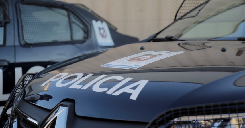 Insólita fuga de un preso en Mendoza: se escapó por un agujero en el piso de un móvil policial