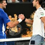 Etcheverry hizo lo que pudo ante un Djokovic que le dio una lección de tenis y avanza en el Australian Open