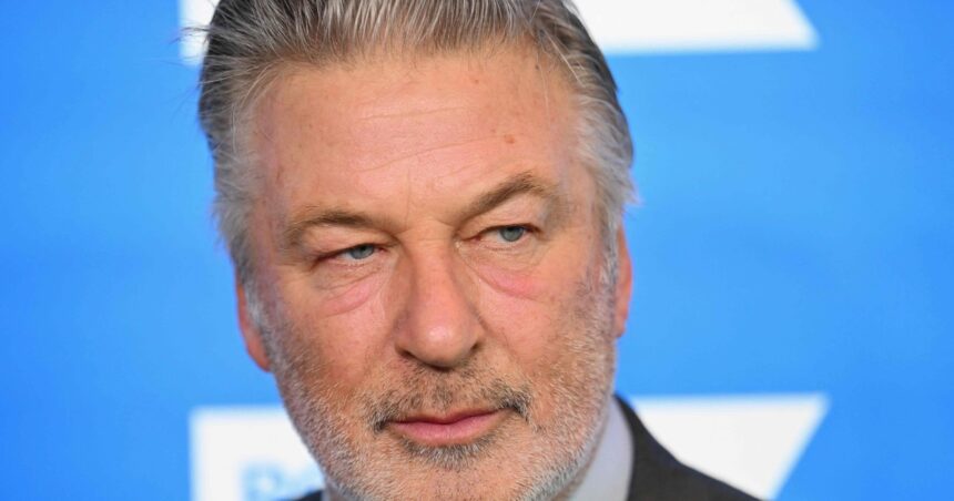 Vuelven a imputar a Alec Baldwin por la muerte de Halyna Hutchins en el rodaje de “Rust”