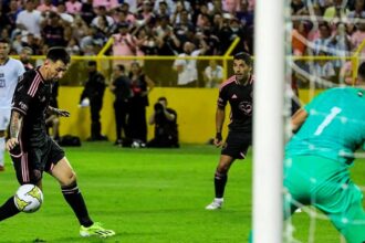 Messi se reencontró con Suárez, pero apenas jugaron 45 minutos e Inter Miami empató ante El Salvador