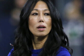 Kim Pegula, la dueña de los Buffalo Bills: abandonada de bebé en las calles de Seúl, hoy va por la gloria en la NFL