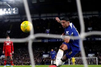 El gol de optimista de Enzo Fernández para que el Chelsea llegue a la final de la Copa de la Liga de Inglaterra