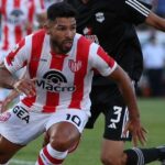 Deportivo Riestra se llevó un punto de Córdoba en su debut en Primera y no faltaron las polémicas