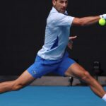 Australian Open: Novak Djokovic sufre ante Jannik Sinner en semifinales del primer “Grande” del año