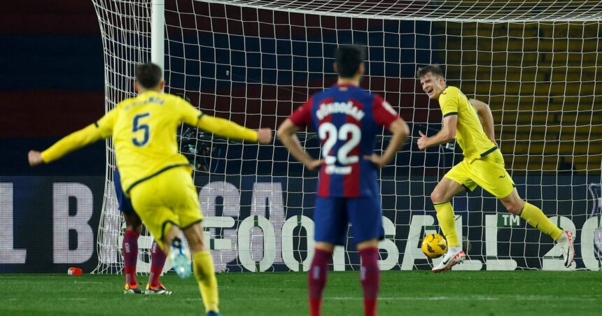 El increíble triunfo de Villarreal sobre Barcelona que deja a Xavi en la cornisa: remontada épica, polémica en el VAR y un gol repleto de bloopers en el descuento