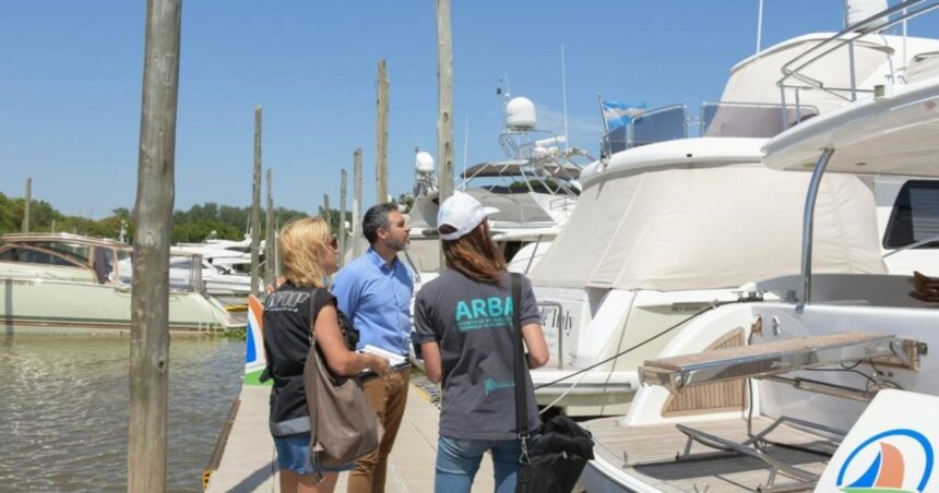 Axel Kicillof saldrá a incautar barcos de lujo de grandes deudores: cuántos son y cuánto deben