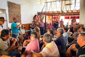 Guillermo Galván se reunió con productores de Los Llanos para combatir la crisis hídrica