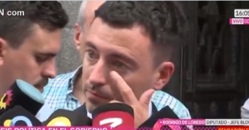 Rodrigo De Loredo hablaba de la sesión por la Ley Ómnibus, se largó a llorar: “Me siento un ingenuo”