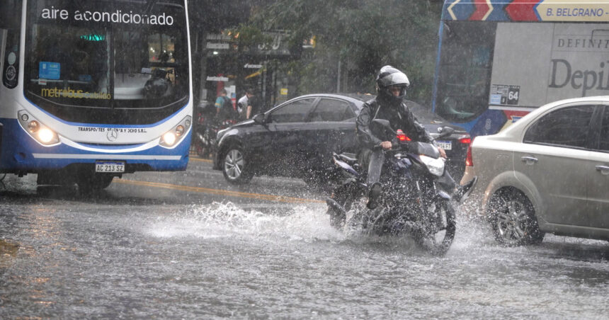 Tormentas inesperadas y diluvio selectivo: por qué en Aeroparque llovió la mitad que en el mes y en Villa Ortuzar casi no cayó agua