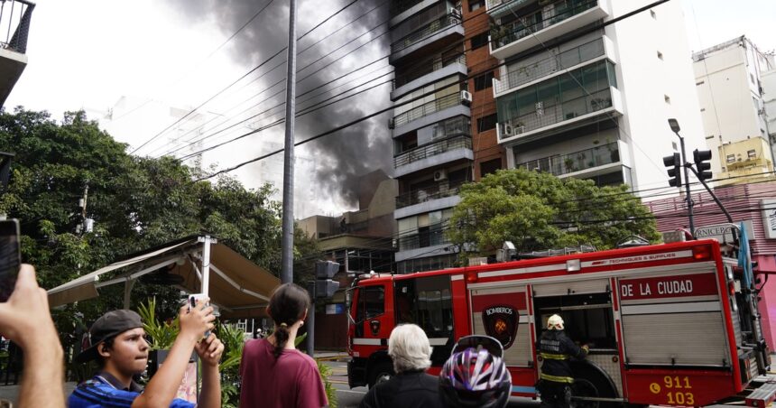 Se prendió fuego una subestación de Edesur en Caballito: hay vecinos evacuados y miles de personas sin luz