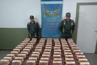 Viajaba desde Jujuy trasladando una valija con más de 38 millones de pesos en efectivo