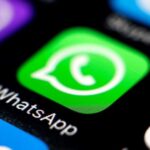 ¿Por qué aparezco en línea en WhatsApp si no lo estoy?