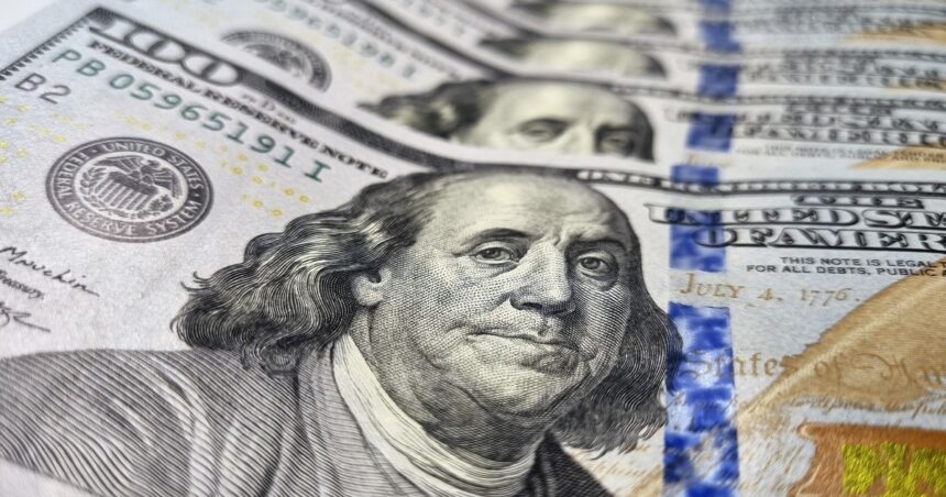 Dólar blue sin piso: ya pagan $ 975 a quienes están vendiendo y $ 1005 para comprar