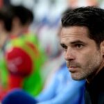 Gago no tiene paz en México, dicen que “se lava las manos” y le ponen fecha de vencimiento: “Se juega el puesto en el clásico”