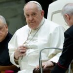 Entre conspiraciones, una “guerra” por su sucesión y la salud delicada, el papa Francisco se acerca a sus once años de pontificado