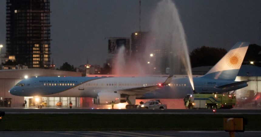 Milei le cederá el manejo de los aviones presidenciales a la Fuerza Aérea