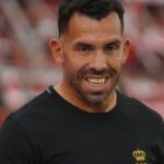 Carlos Tevez explotó contra el árbitro Dóvalo tras el empate de Barracas Central y Independiente: “Nos cagaron”