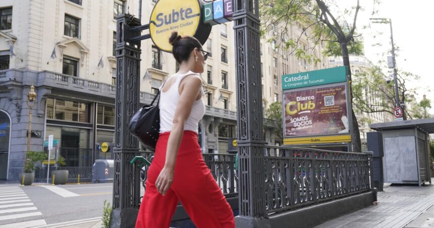 Subte: mañana vuelve a funcionar la línea D tras permanecer dos meses cerrada por obras