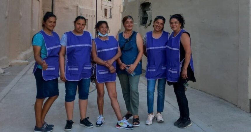 La historia del pasaje que homenajea a una mujer en la Ciudad donde solo el 6% de las calles lleva nombre femenino