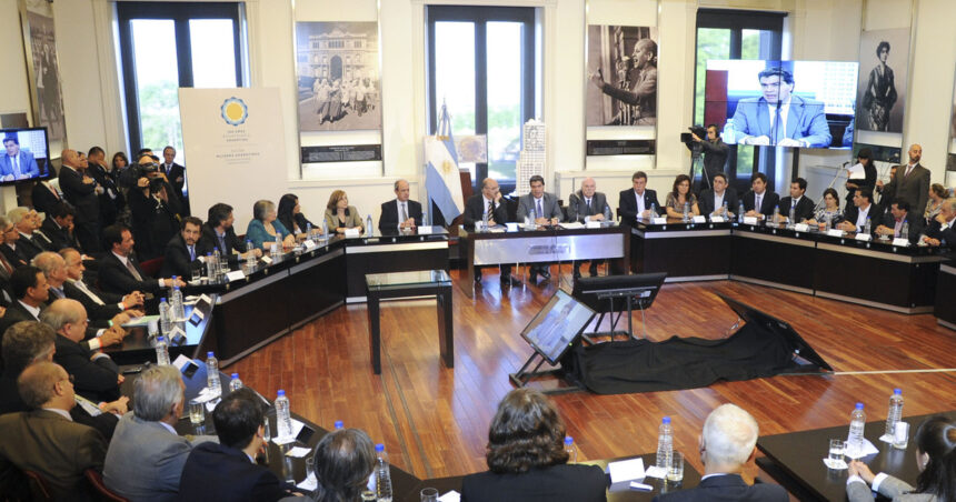 En el Día de la Mujer, el Gobierno anunció que le cambió el nombre al Salón de las Mujeres de la Casa Rosada: se llamará Salón de los Próceres