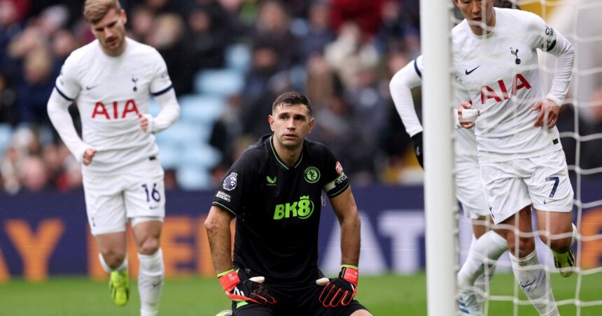 Dibu Martínez vivió una pesadilla ante el Tottenham de Cuti Romero: baile, paliza y goleada en 45 minutos