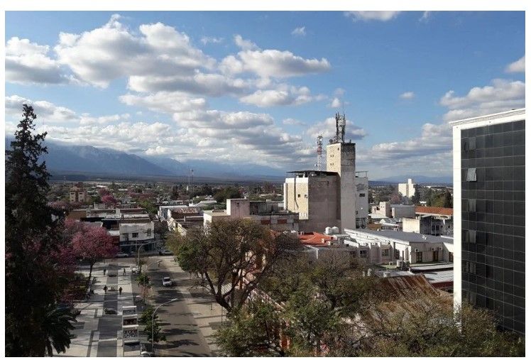 Domingo con temperaturas altas en la Capital